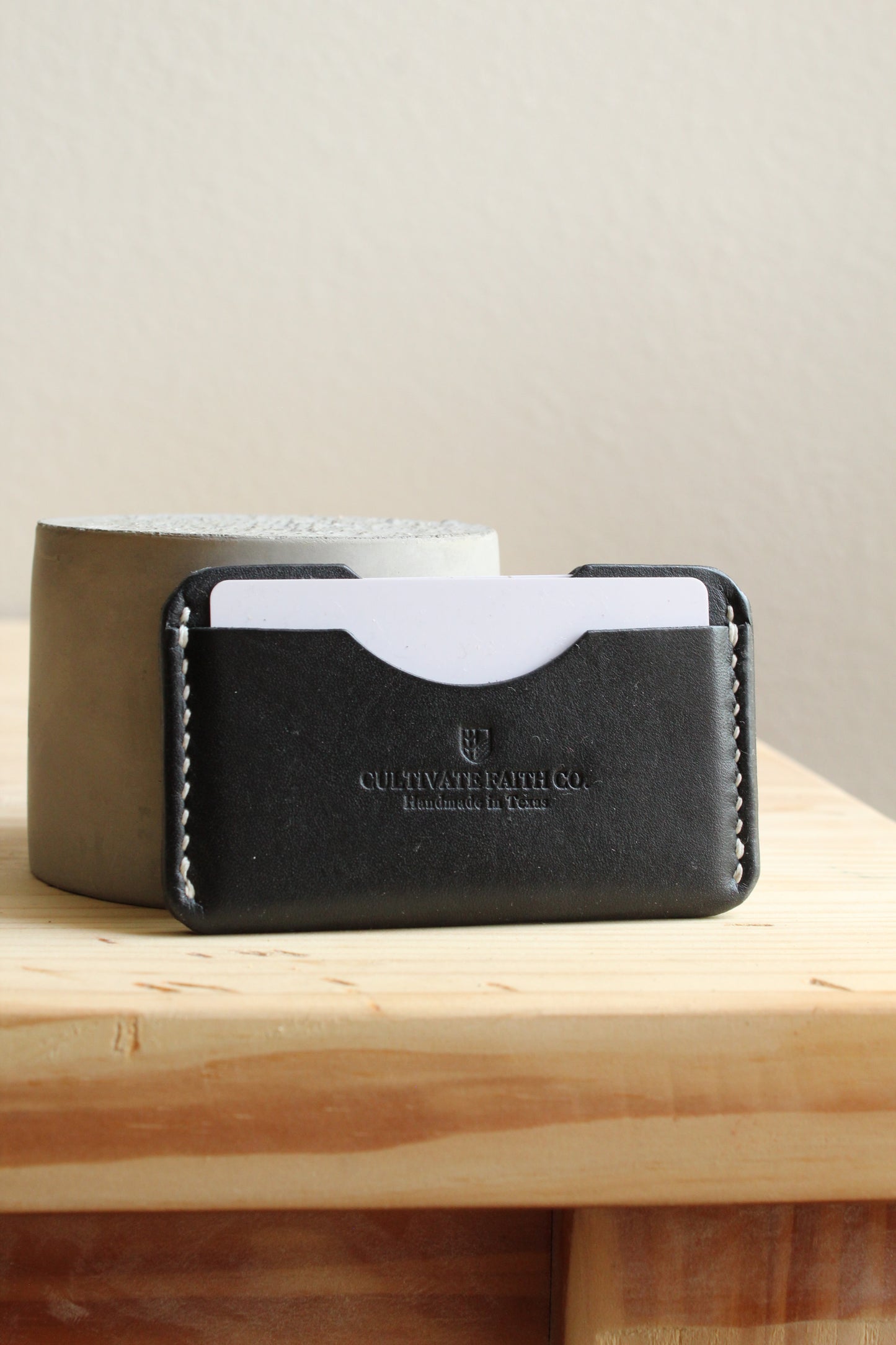 The Minimalist Cardholder (discontinuing)