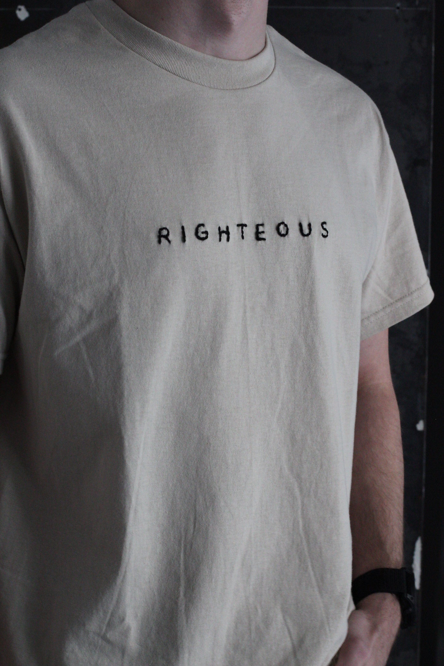 RIGHTEOUS tee